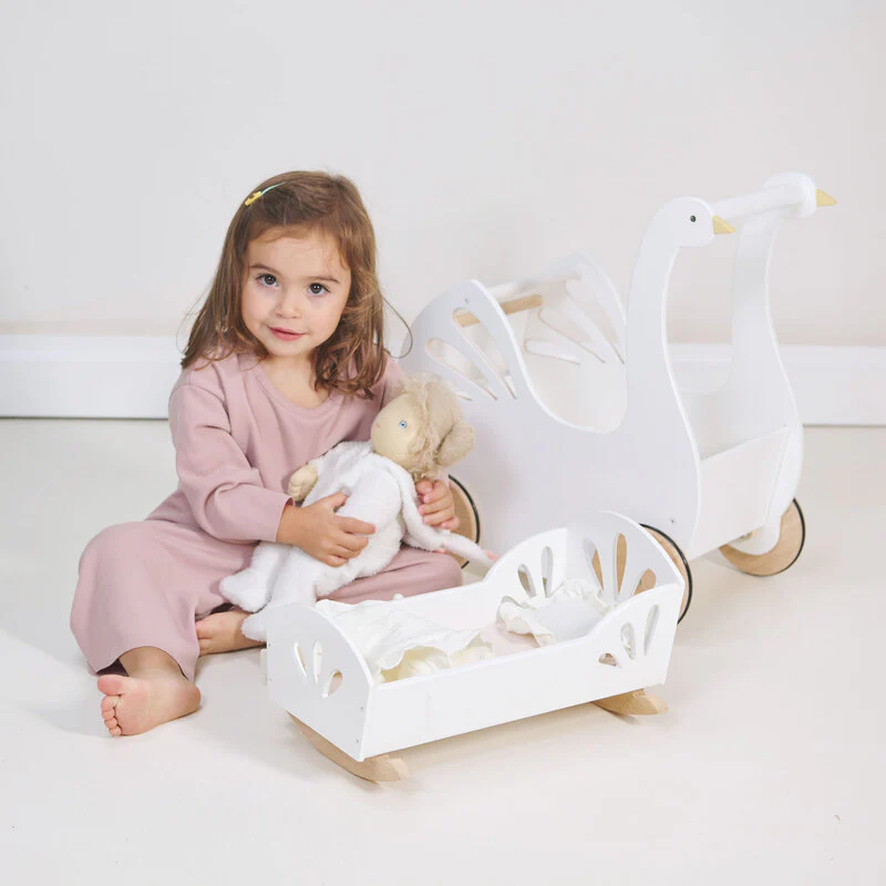 Sweet Swan Pram - Image 4