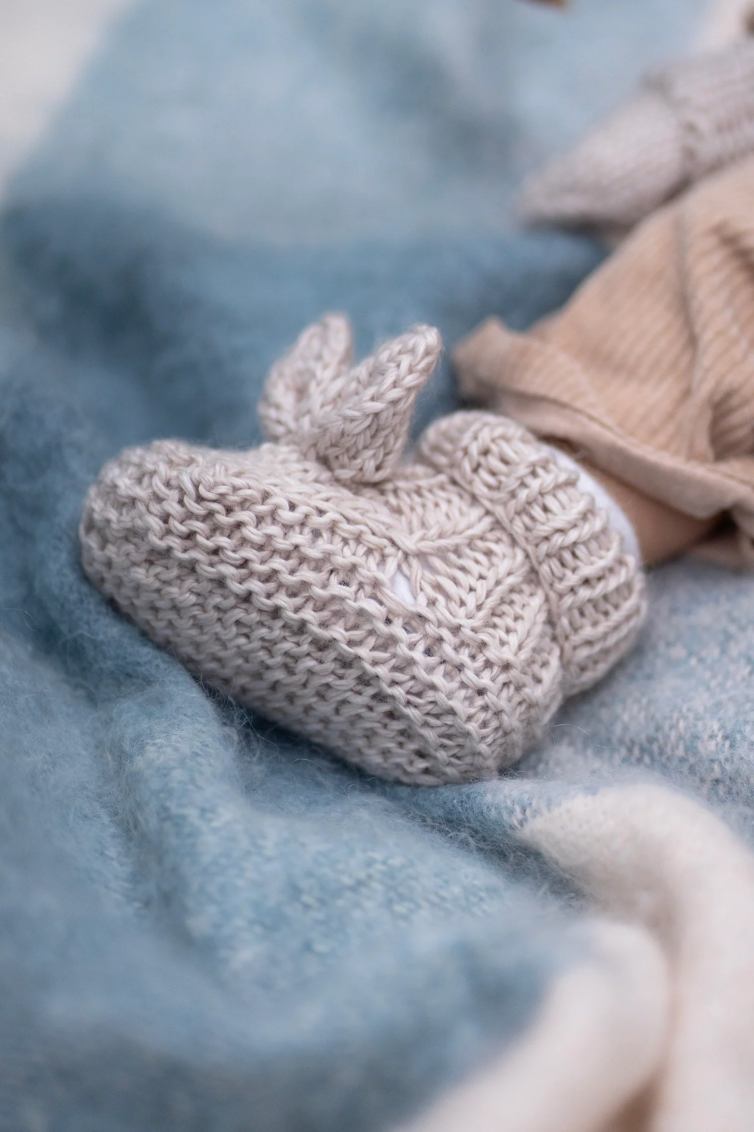 Acorn Cottontail Booties - Oatmeal - Image 4