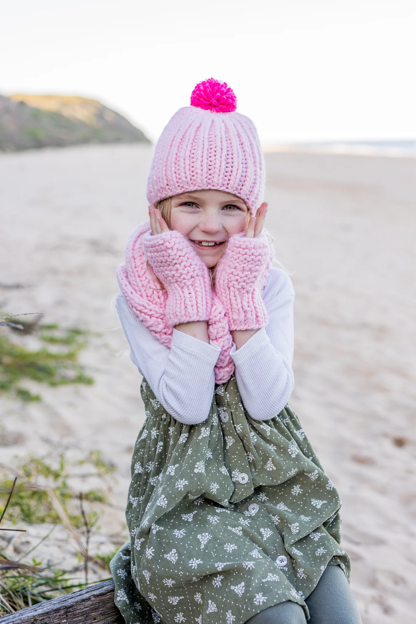 Acorn Journey Chunky Beanie - Pink - Image 2