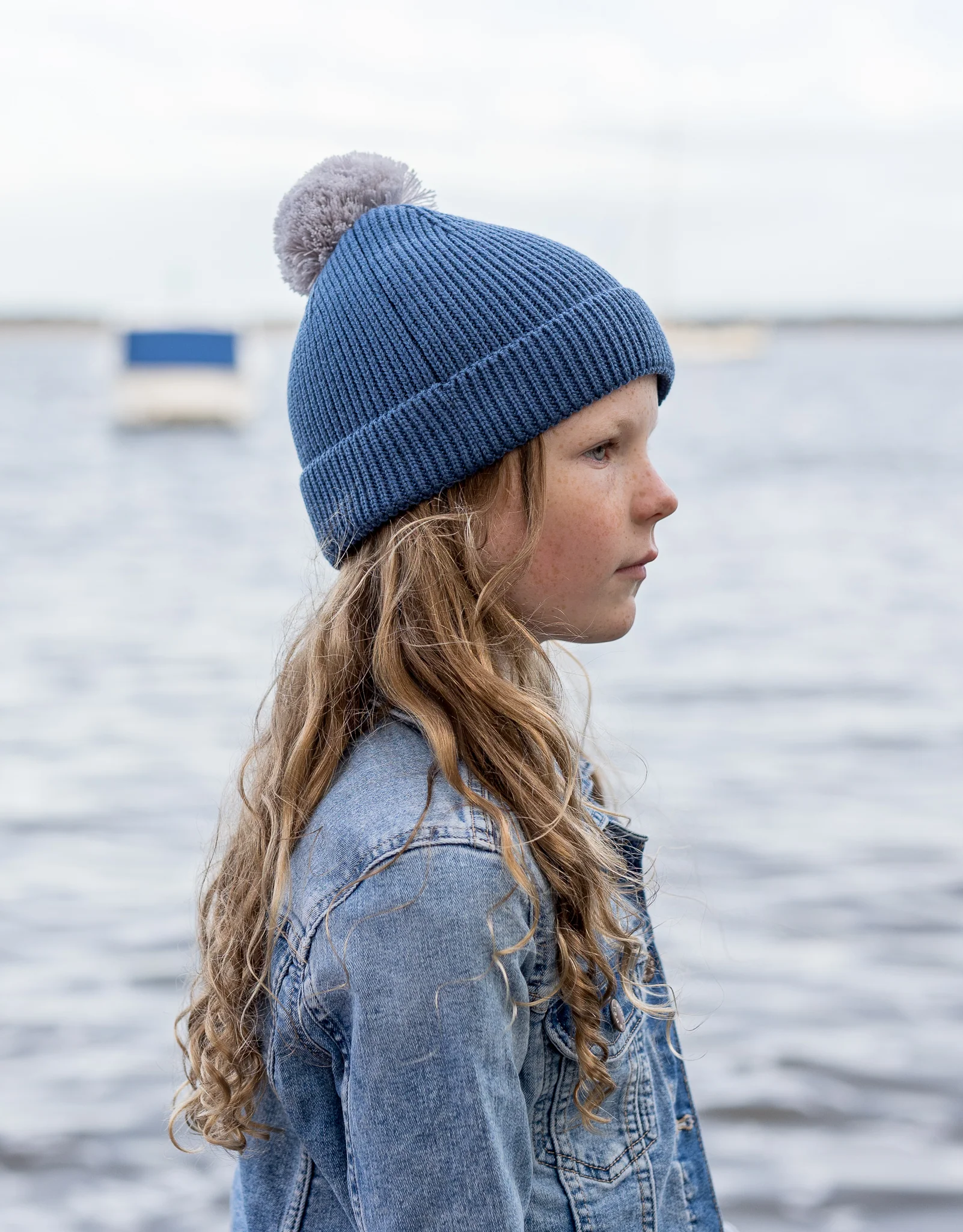 Acorn Oslo Merino Ribbed Beanie - Navy & Grey - Image 3
