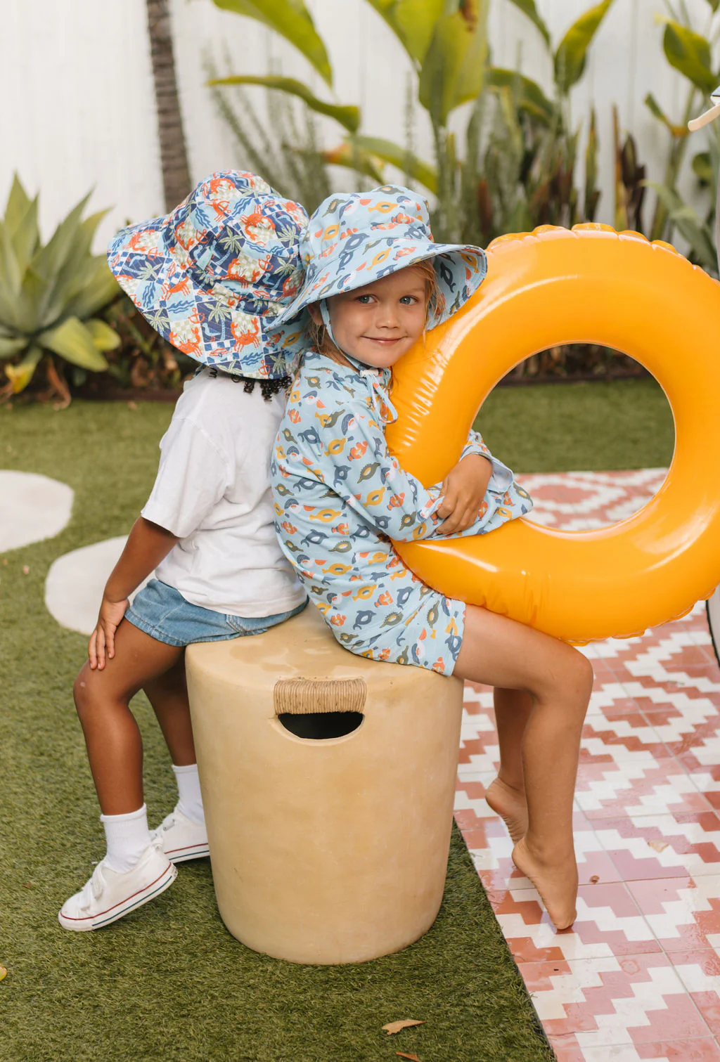 Pool Floats UPF 50+ Zip Rashie Top and Shorts - Image 6