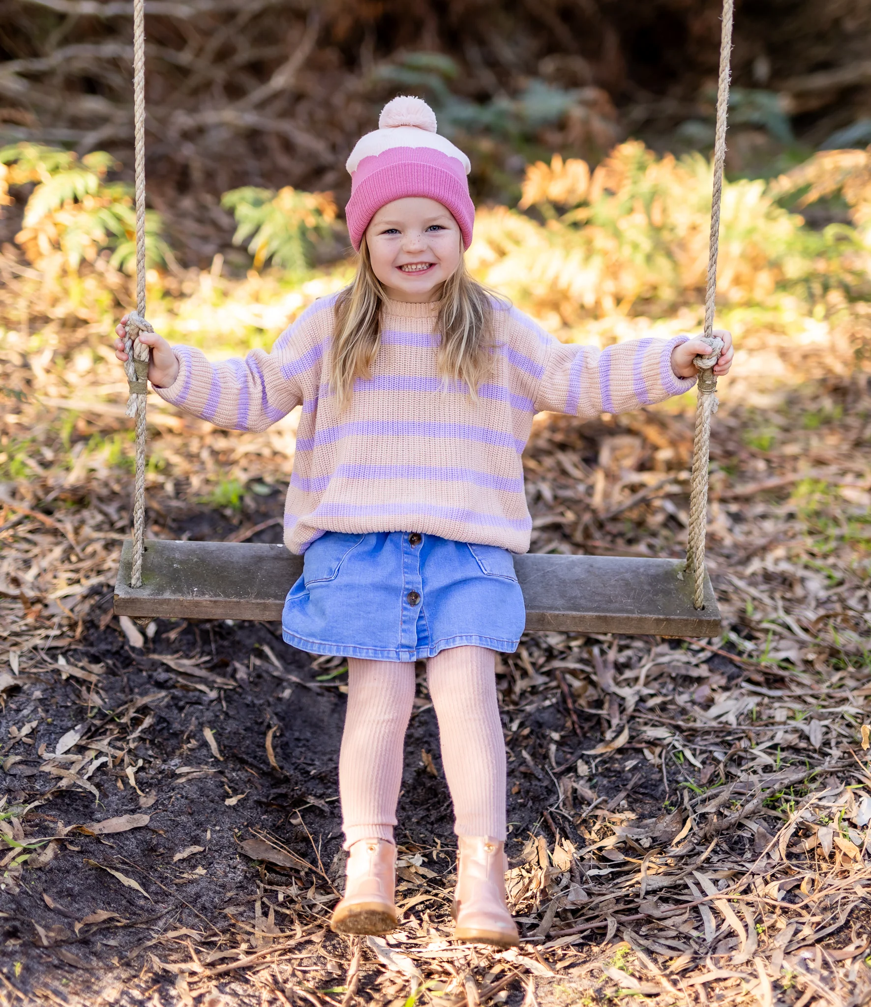 Acorn Scalloped Merino Beanie Pink - Image 4