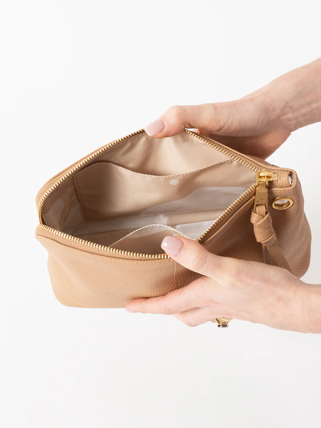 Luxe Medium Pouch - Latte - Image 5