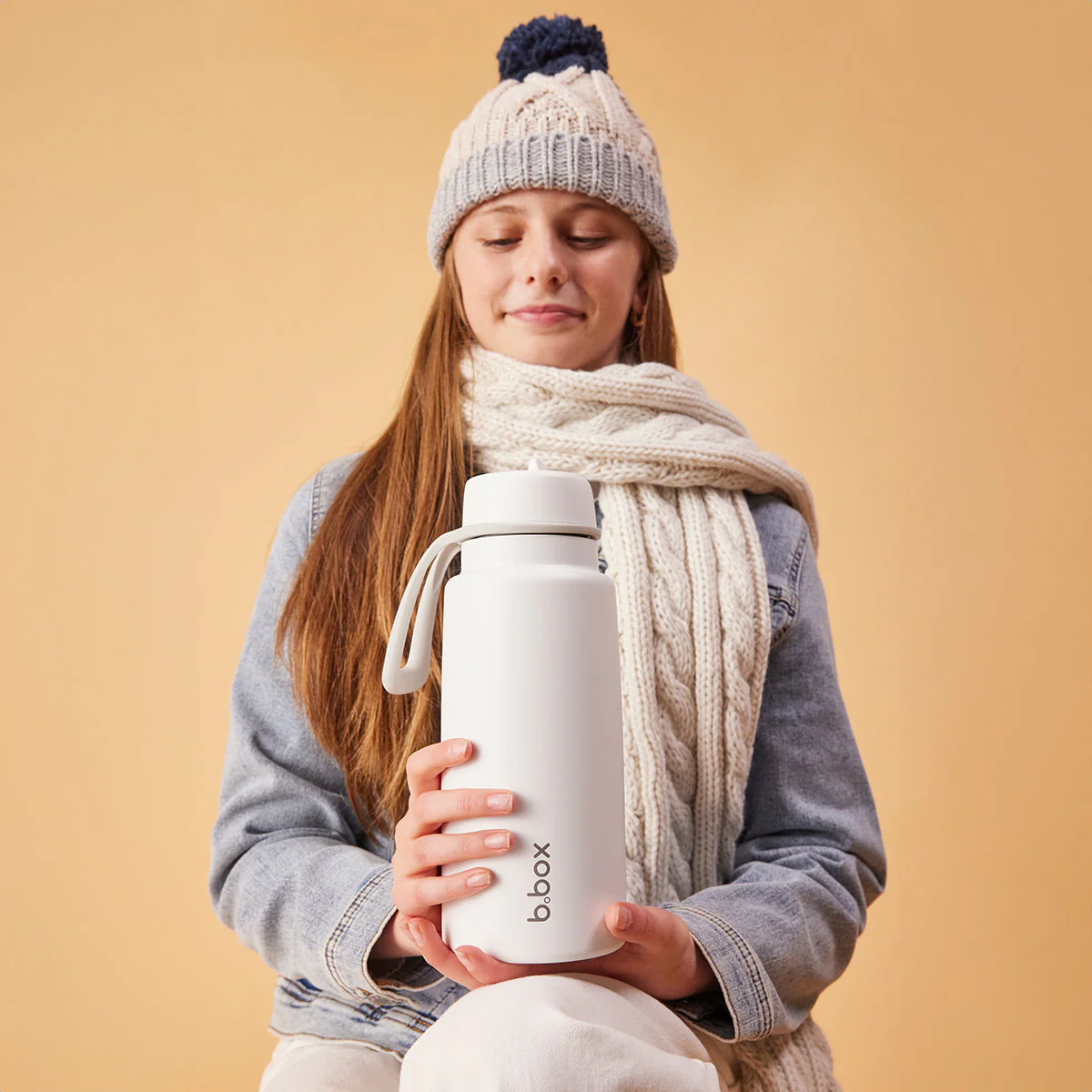 Insulated Flip Top Bottle 1L - White Out - Image 2
