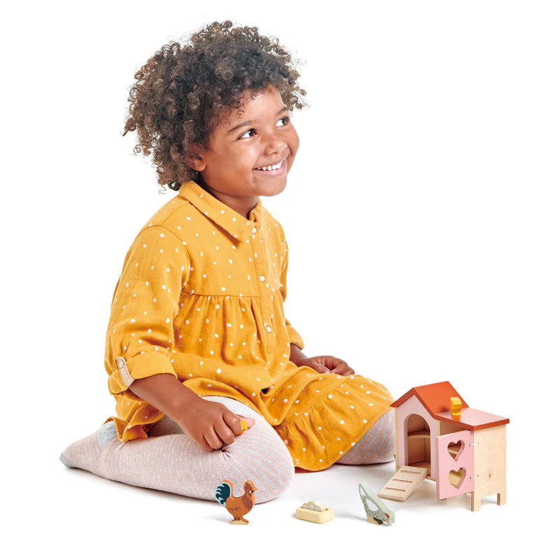 Wooden Chicken Coop - Image 2