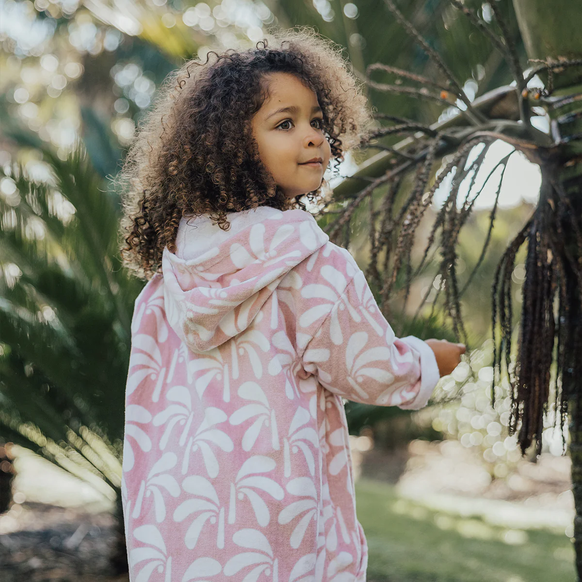 Crywolf Everywhere Zip-Up Towel - Blush Palms - Image 2