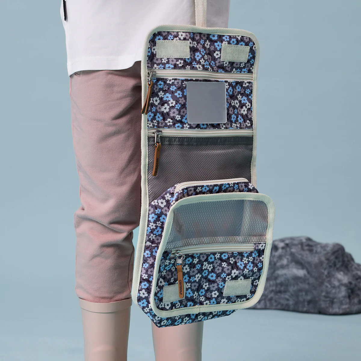 Hanging Toiletry Bag - Flower Fields - Image 4