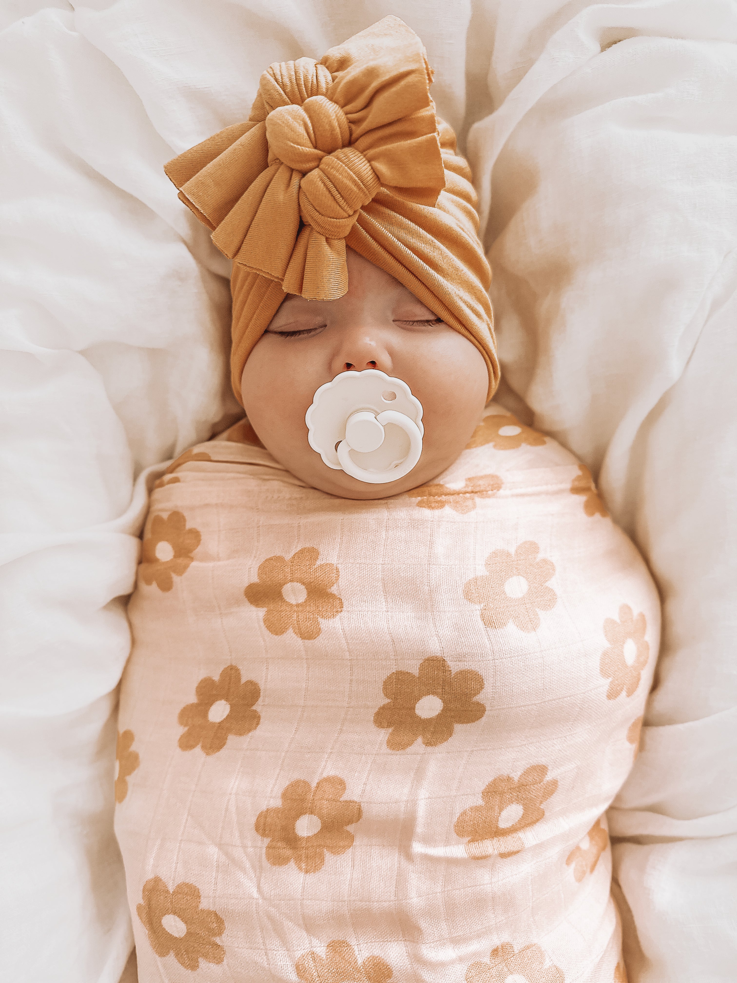 Organic Muslin Wrap - Daisy Chain - Image 2