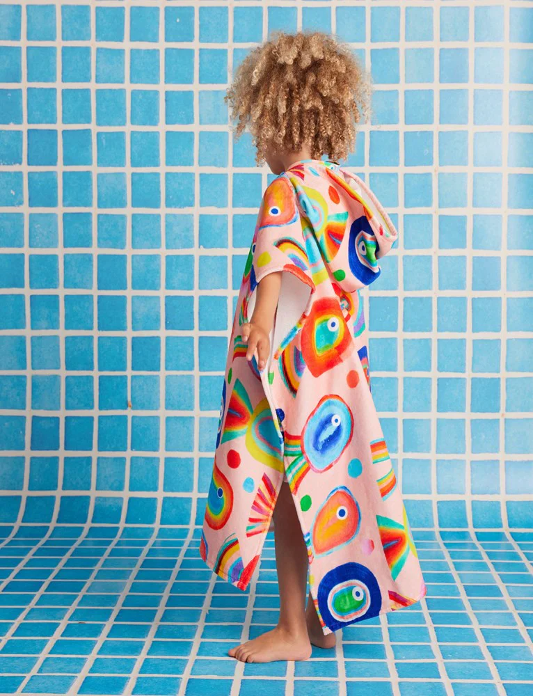 KidsHooded Towel Fancy Fins - Image 3
