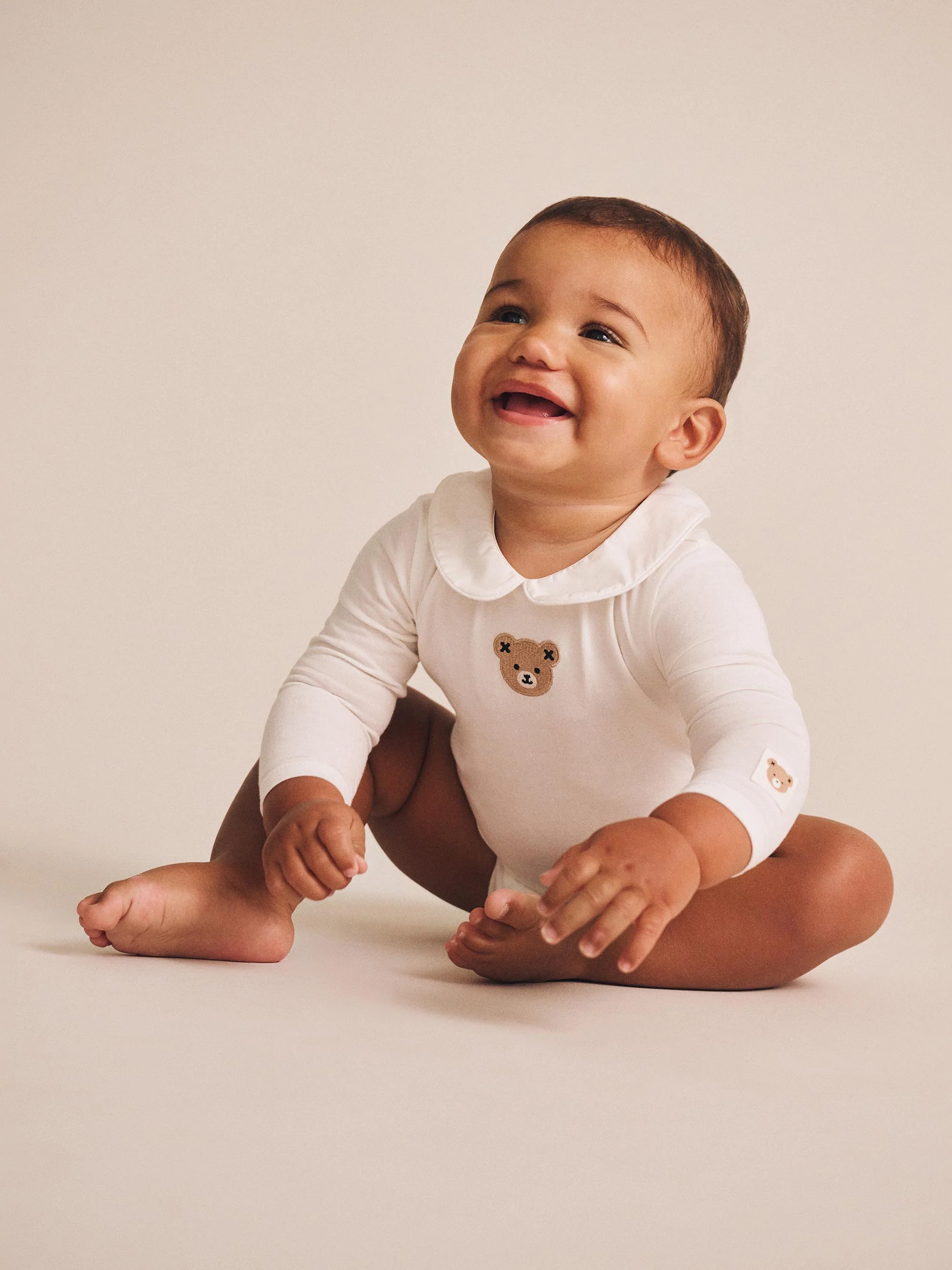Huxbaby Baby's First Outfit Romper & Hat - Image 3