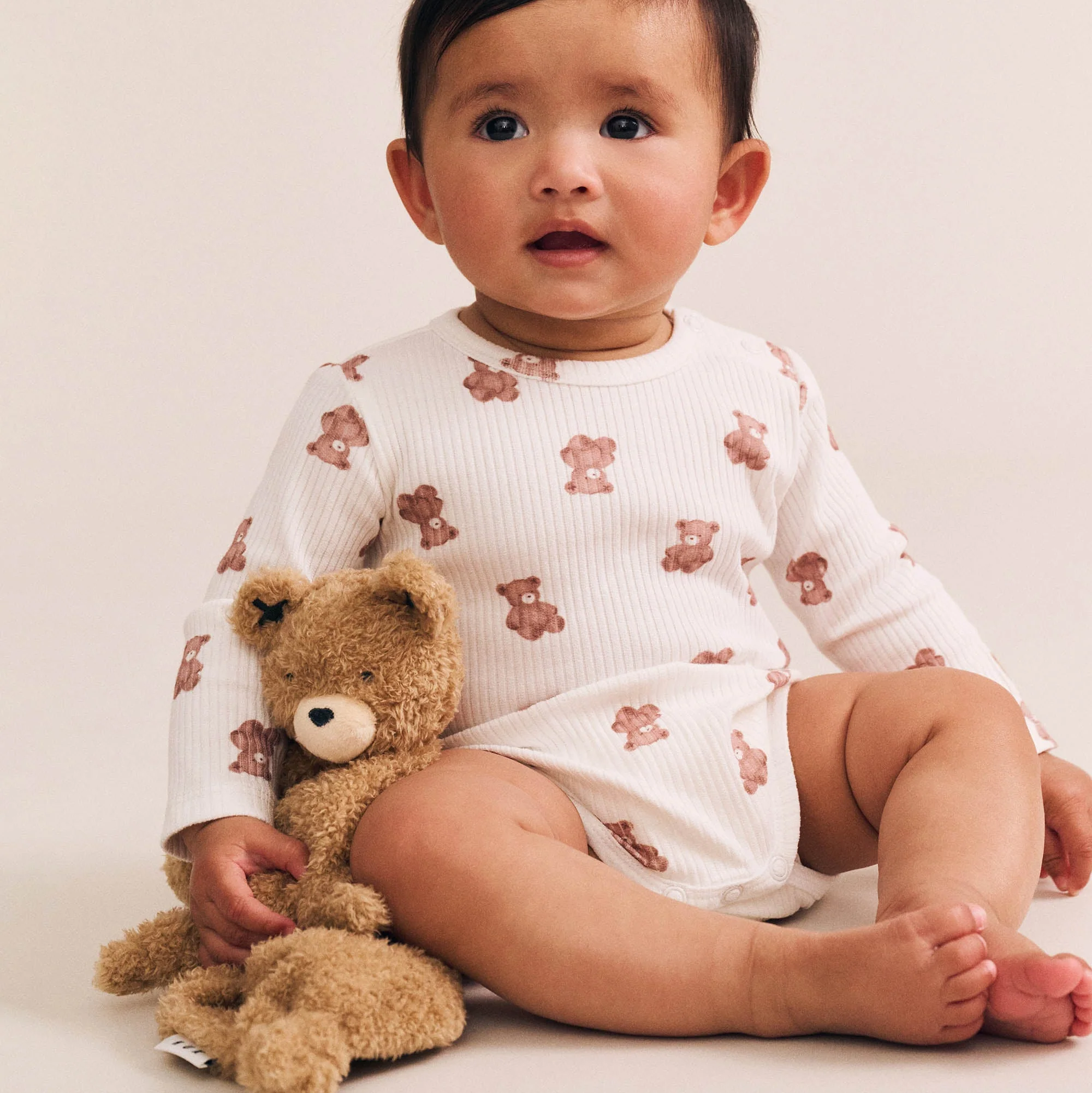 Beary Snuggly 3Pc Newborn Gift Set - Image 2