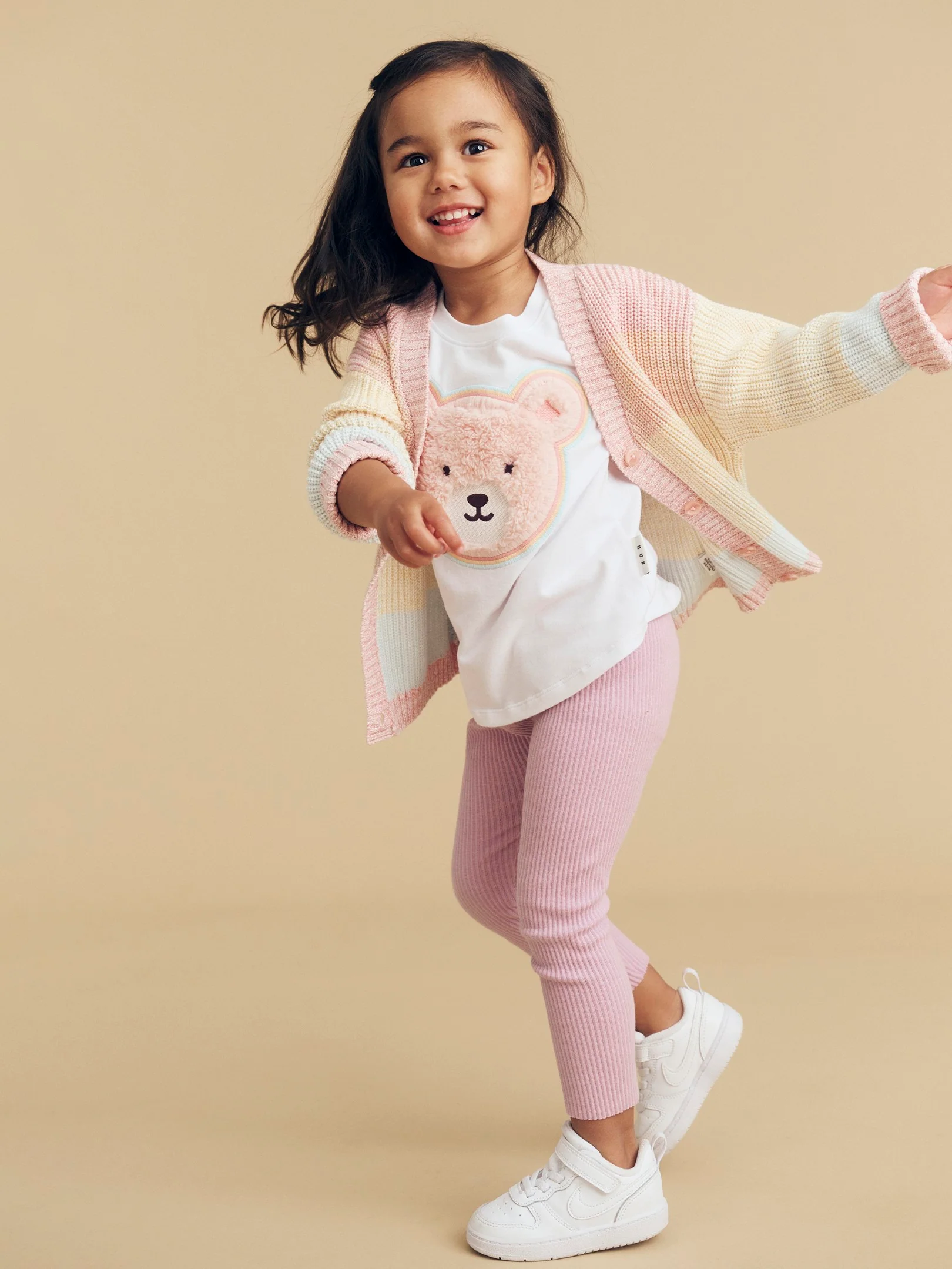 Furry Heart Bear T-Shirt - White - Image 2
