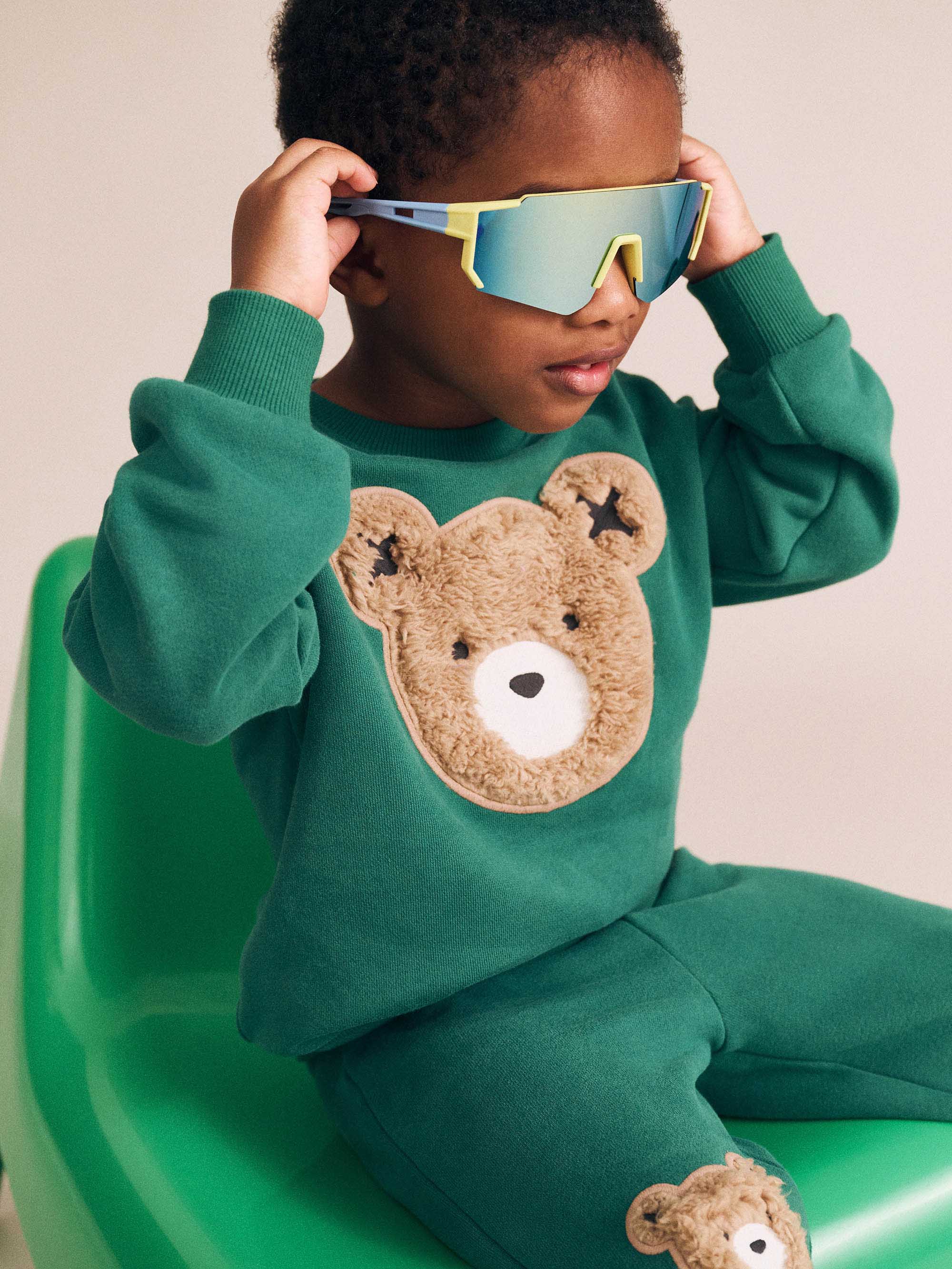 Furry Huxbear Emerald Sweatshirt - Image 3