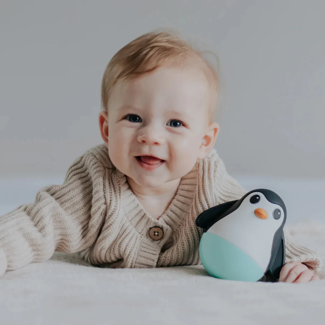 Penguin Wobble - Black - Image 2