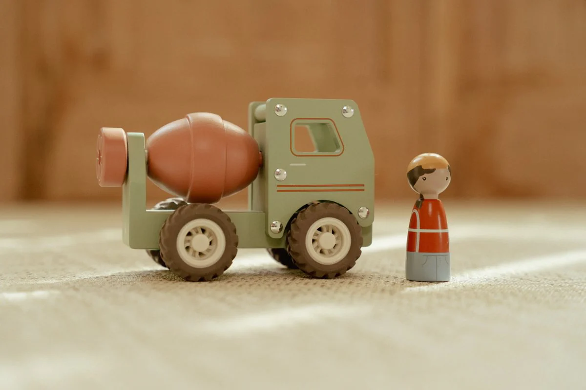 Cement Truck - Image 2