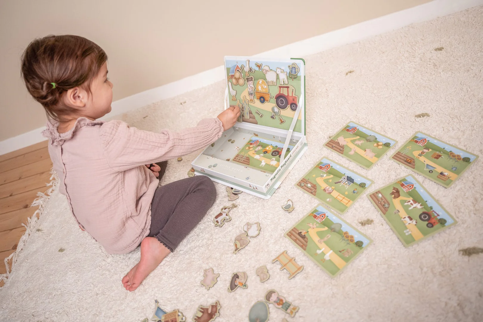 Little Farm Magnetic Playboard - Image 5