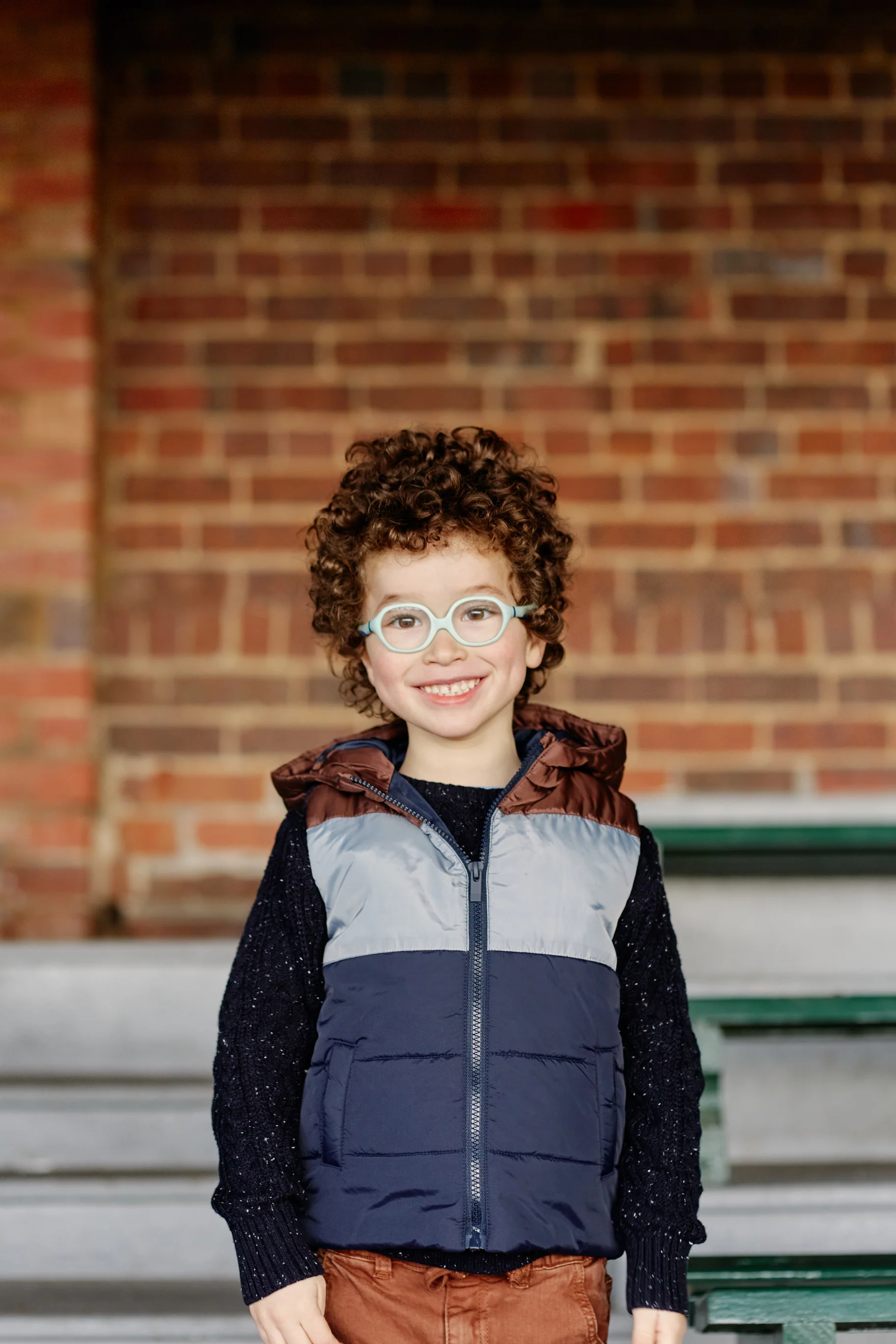 Milky Hooded Puffer Vest - Panel - Image 2