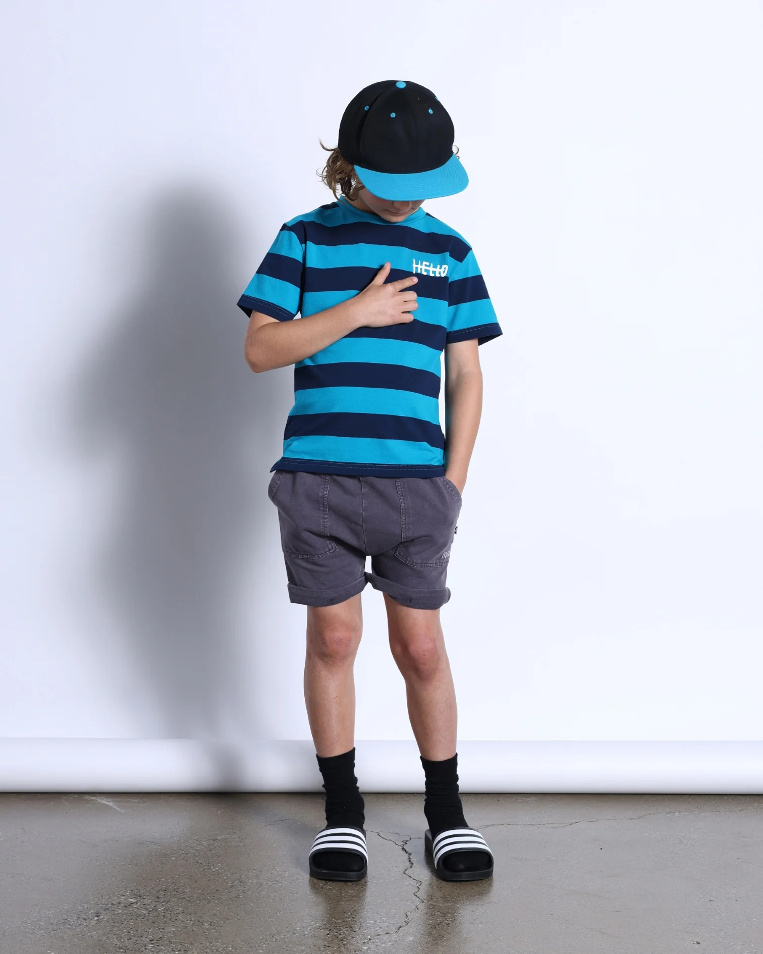 Minti Blasted Roller Short - Black Wash - Image 2
