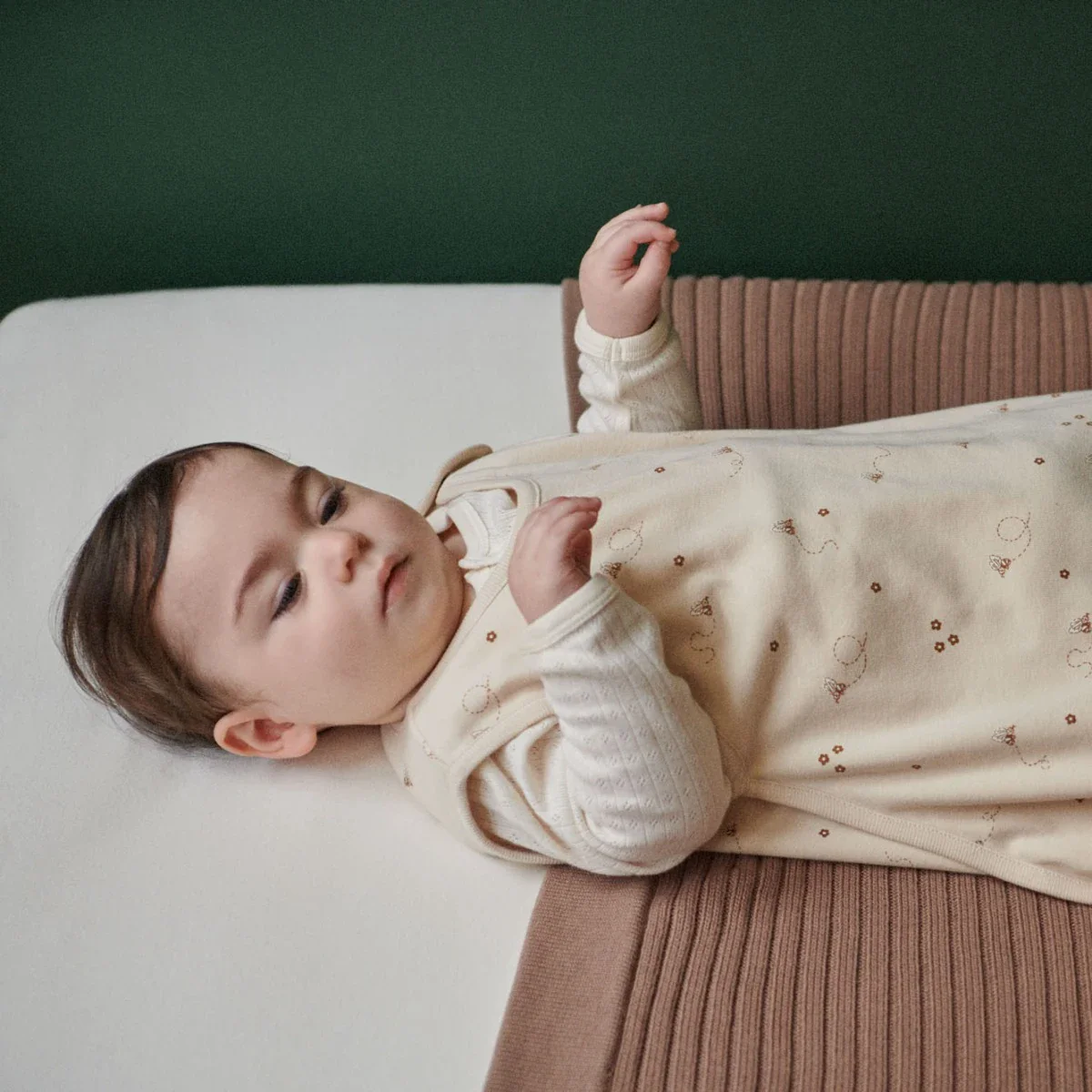 Organic Cotton & Merino Sleeping Bag - Bumble Bee Print - Image 2