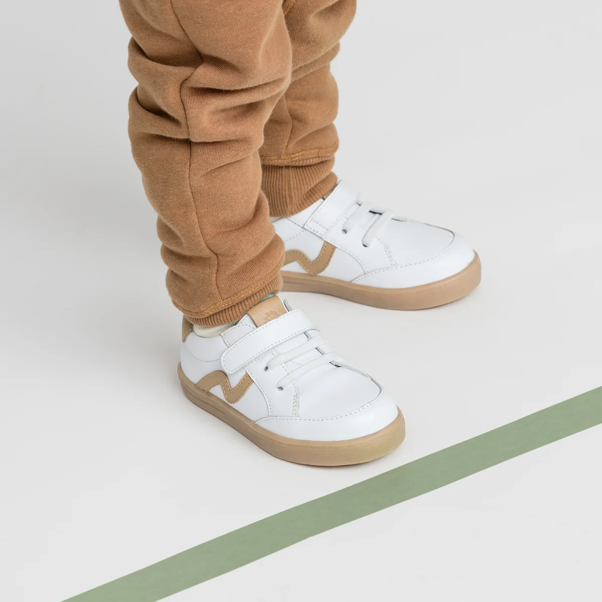 Pretty Brave XO Trainer - White/Camel - Image 6