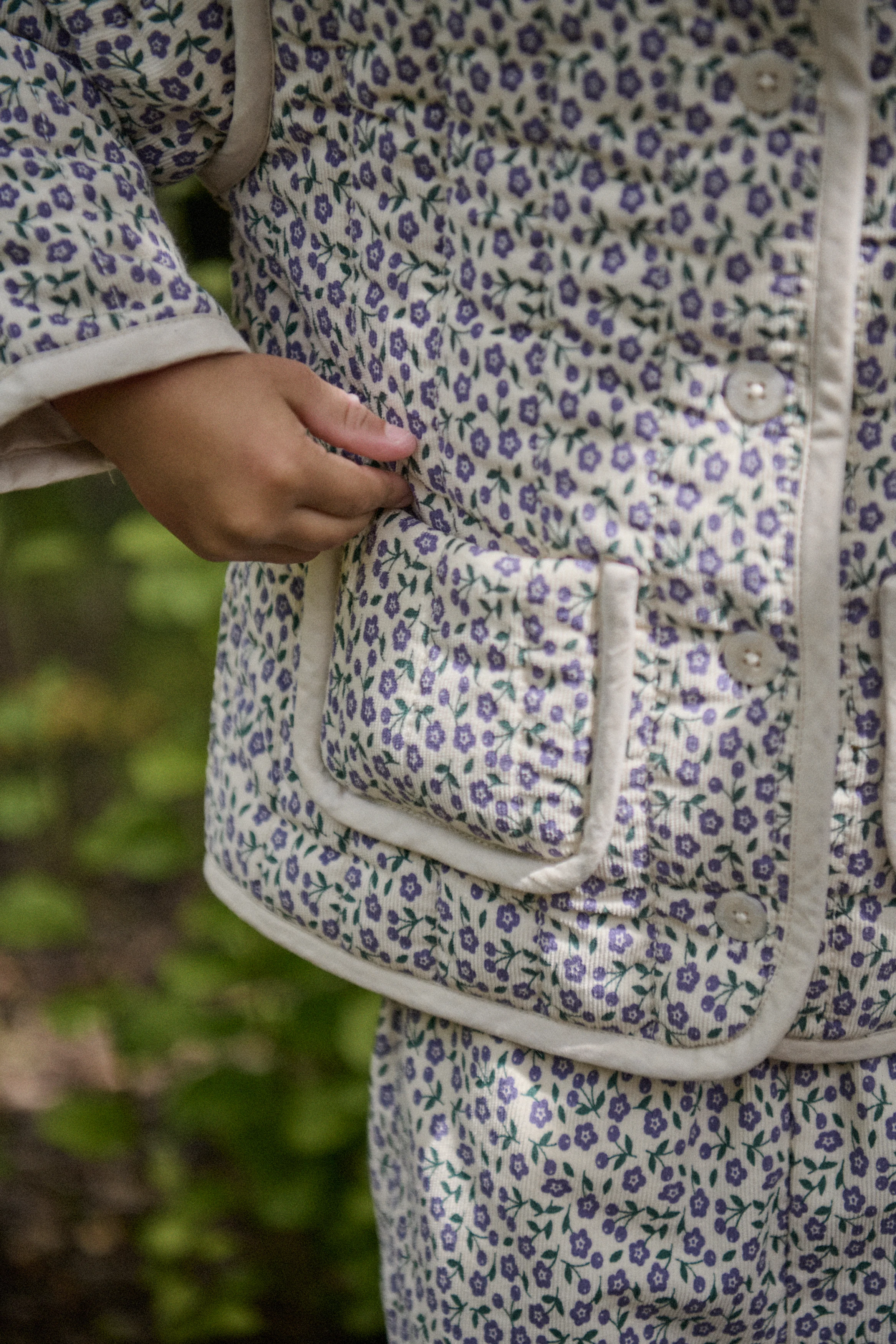 Pippin Pants Briarwood Heron Print - Image 5