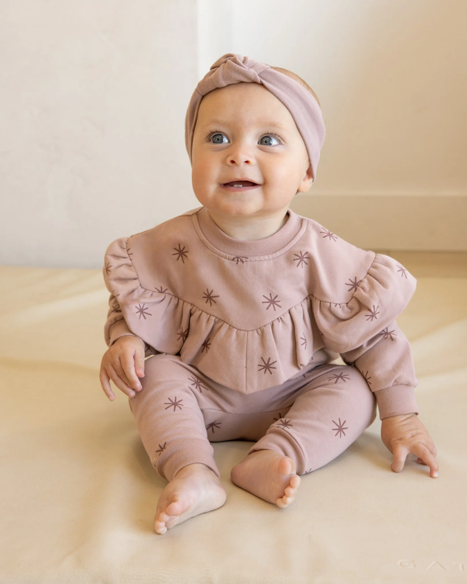 Quincy Mae Ruffle Fleece Sweatshirt - Snow Stars - Image 3