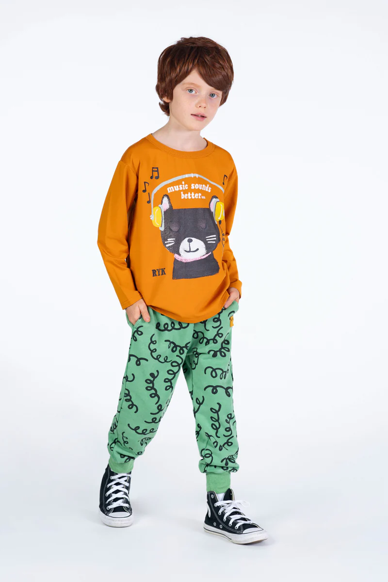 T-Shirt - Music Sounds Better - Image 4