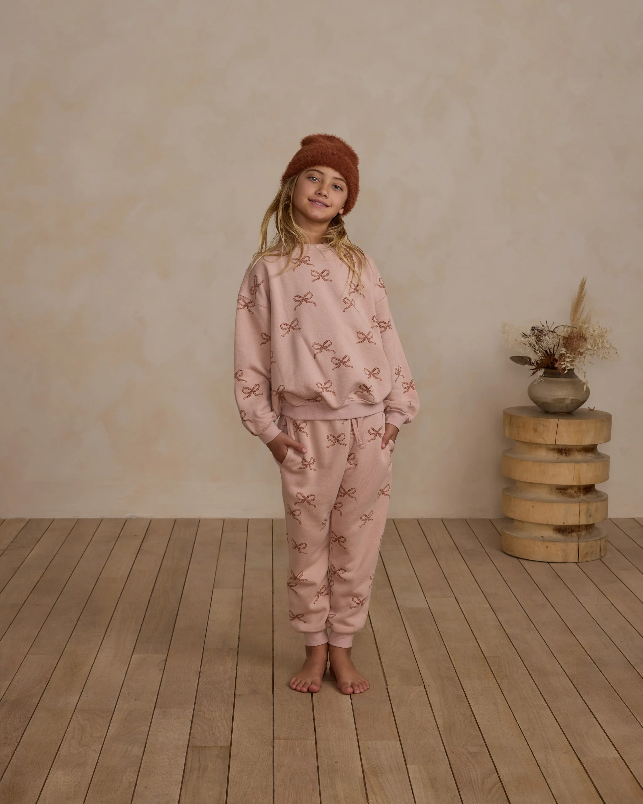 Rylee + Cru Jogger Sweatpant - Bows - Image 2