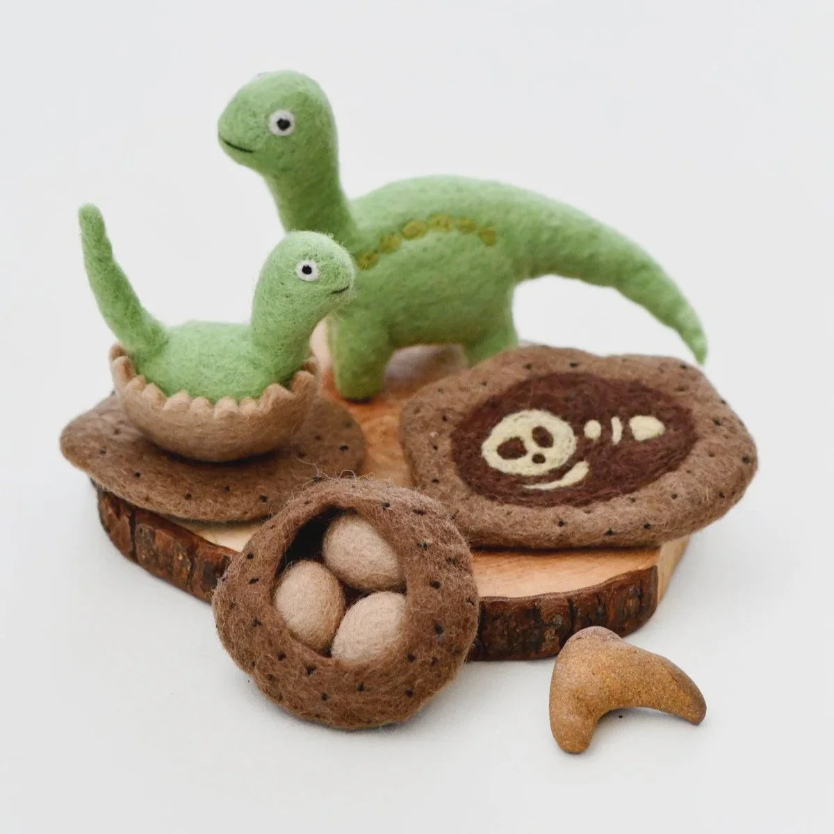 Felt Life Stages of a Dinosaur - Brontosaurus - Image 3