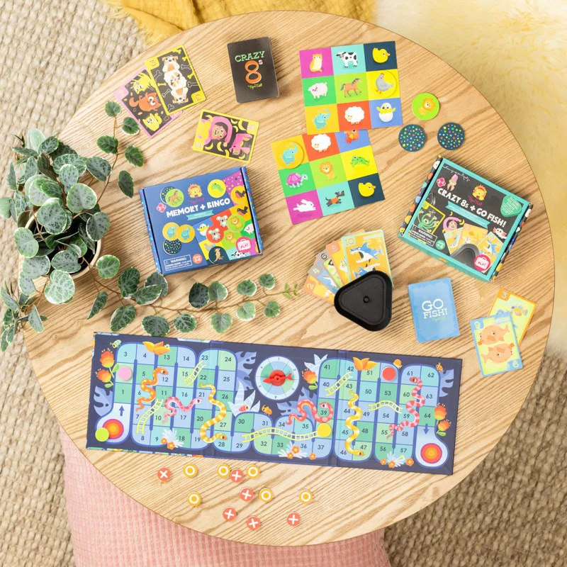 Crazy 8s + Go Fish! - Card Game Set - Image 2