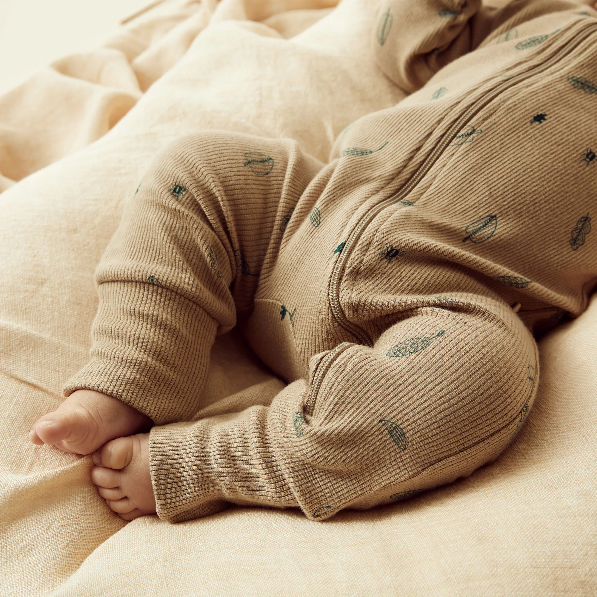 Jungle Leaf Organic Zipsuit with Feet - Image 2